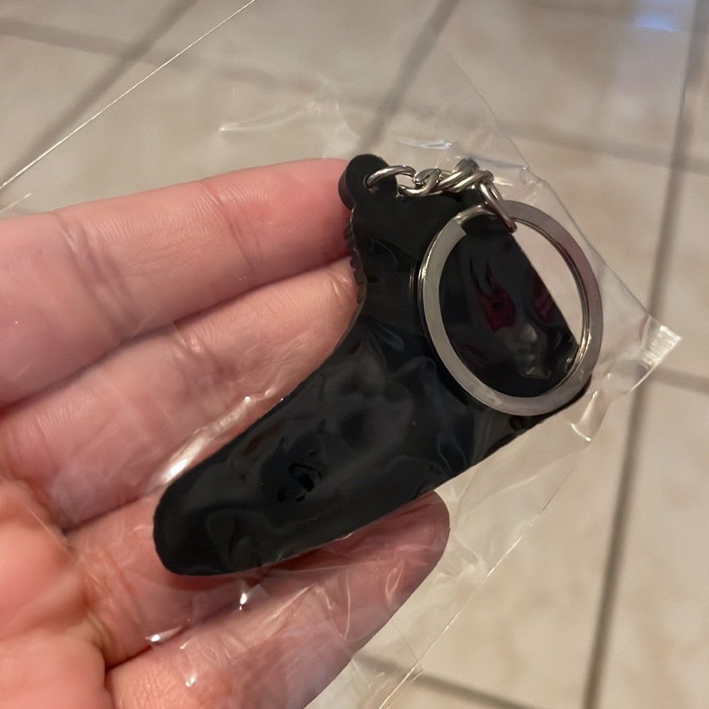Keychain✨ - Picture 2 of 2